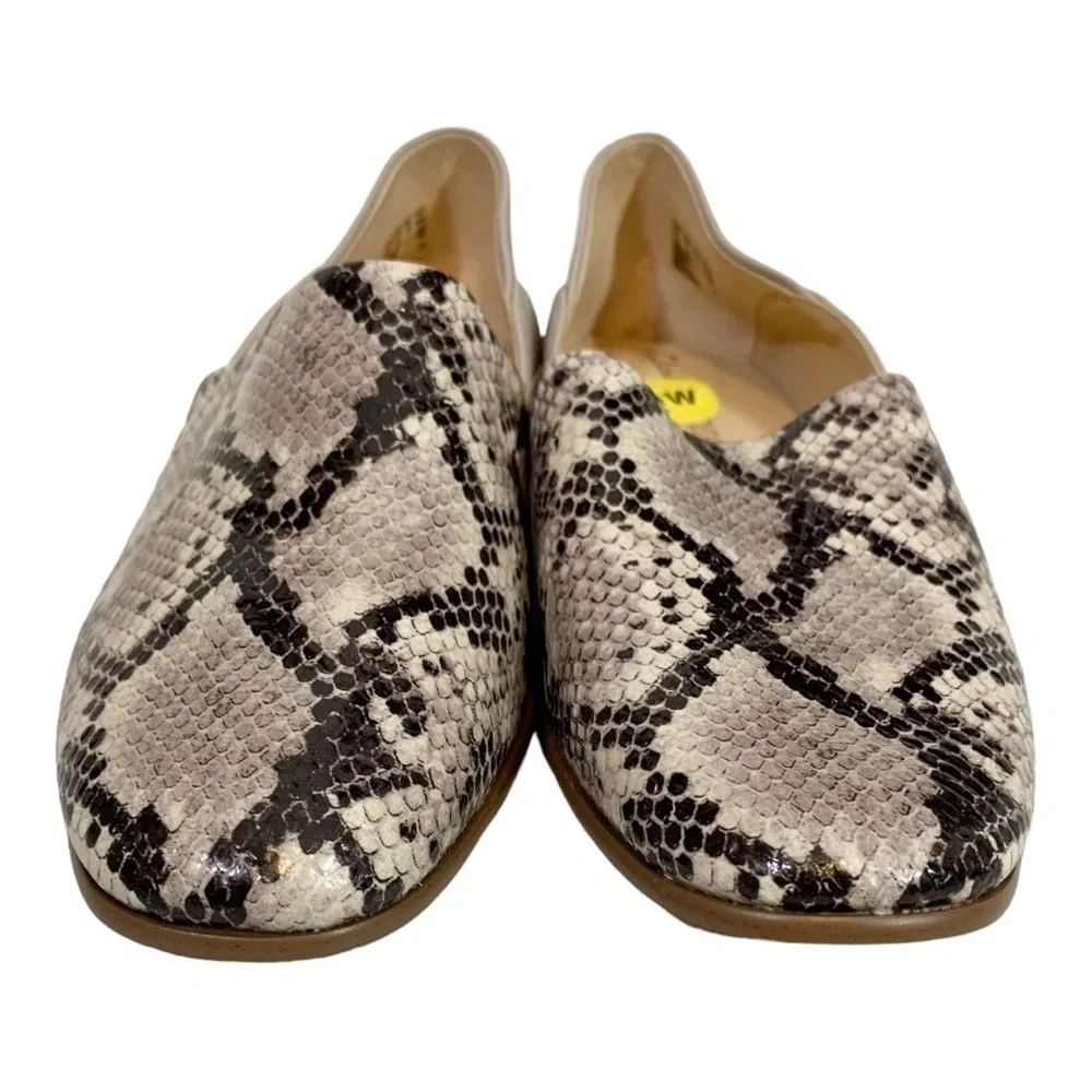 Clarks Pure Tone Slip On Loafer Flats Size 9 NEW